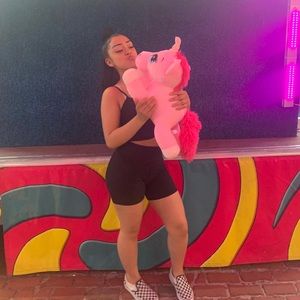 Meet your Posher, Yadira